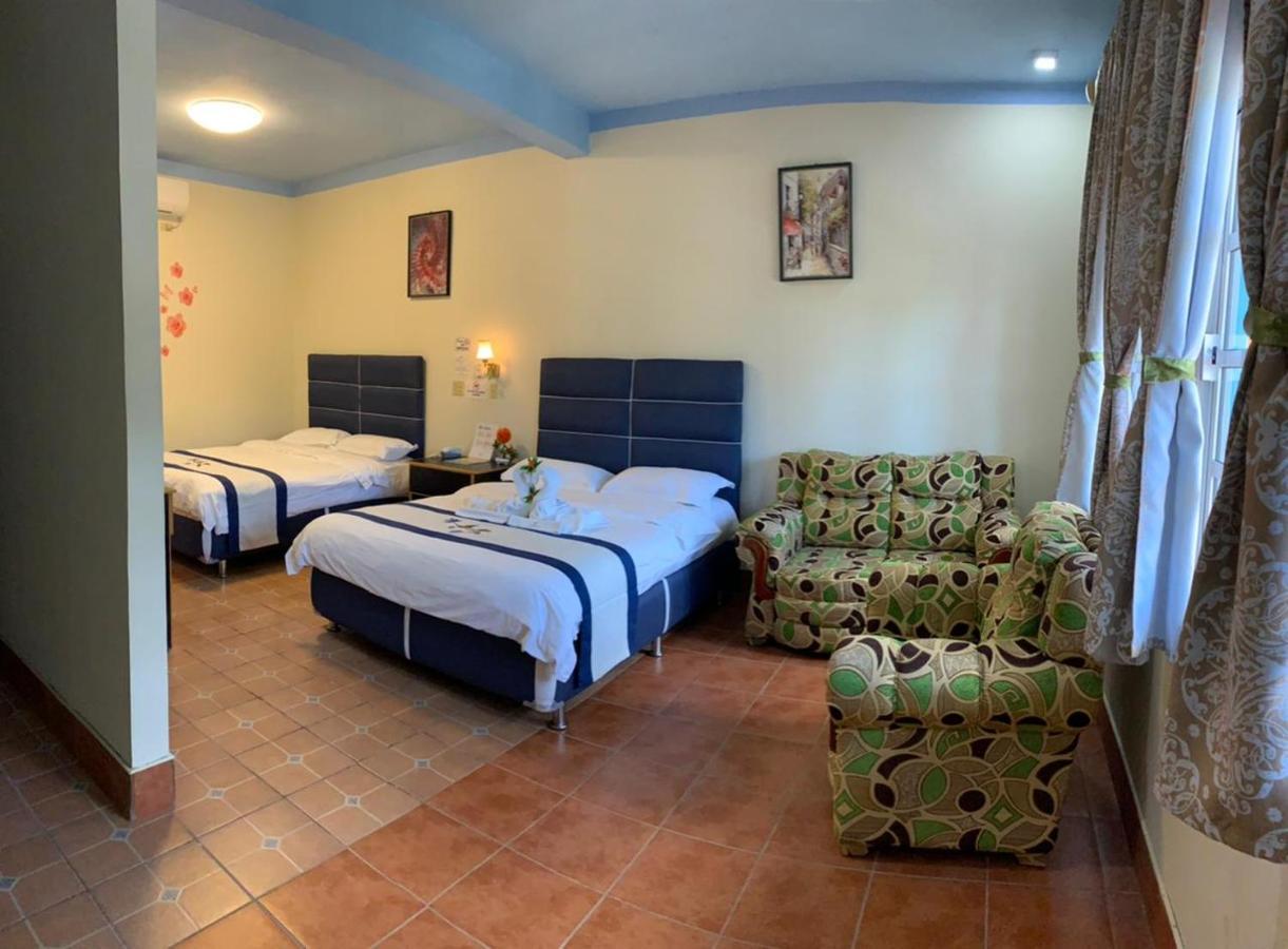 Sunshine View Hotel And Restaurant โคโรซอล ภายนอก รูปภาพ